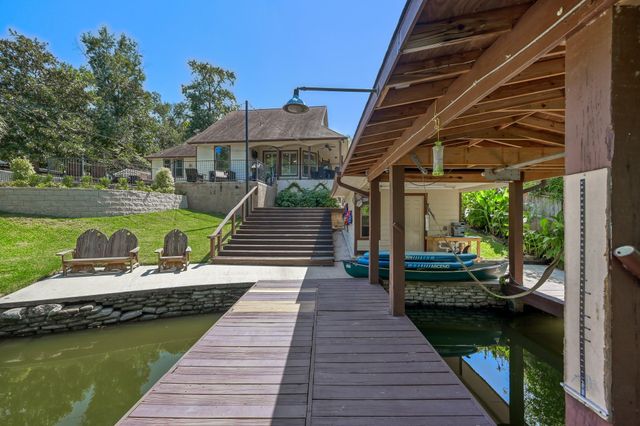 13847 Parkway Manor Drive, Willis, TX 77318