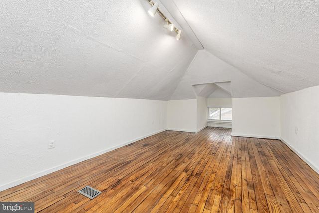 318 W BUCK ST, Paulsboro, NJ 08066