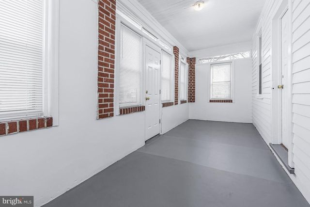 318 W BUCK ST, Paulsboro, NJ 08066