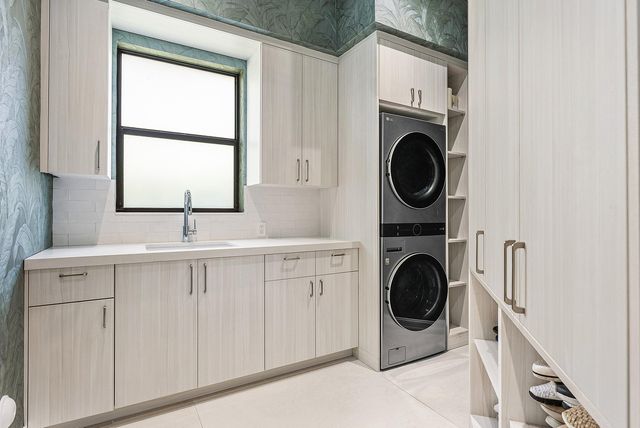 662 Boca Marina Court, Boca Raton, FL 33487