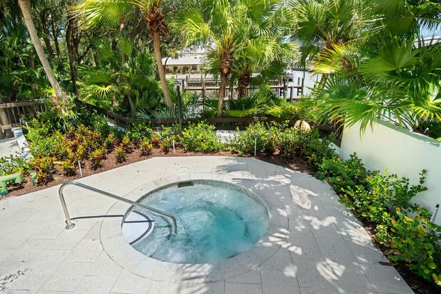 662 Boca Marina Court, Boca Raton, FL 33487