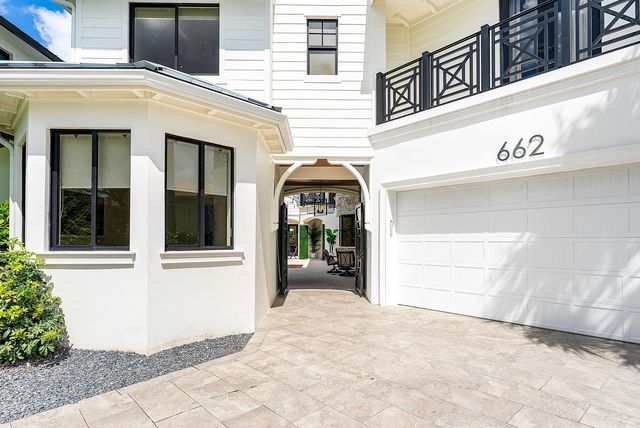 662 Boca Marina Court, Boca Raton, FL 33487