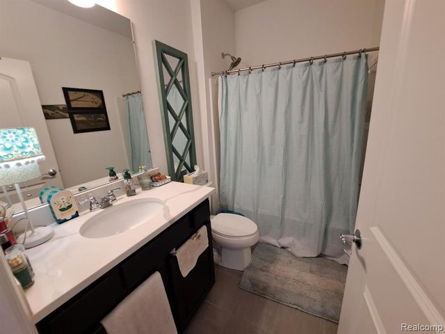 49503 Lantern Way, Canton, MI 48188