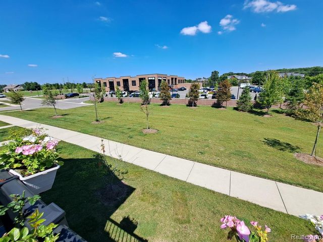 49503 Lantern Way, Canton, MI 48188