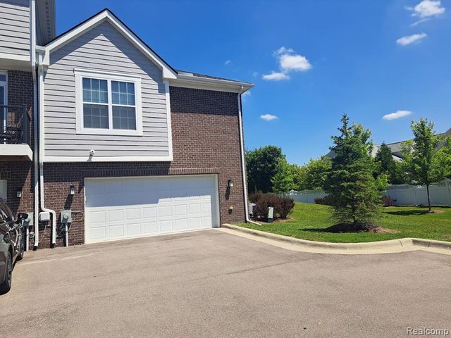 49503 Lantern Way, Canton, MI 48188