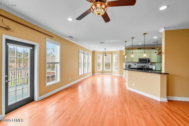 8 E River Drive, Beaufort, SC 29907