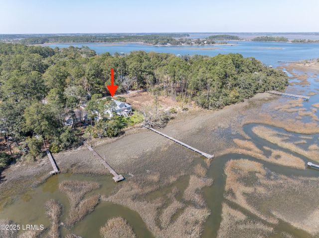 8 E River Drive, Beaufort, SC 29907
