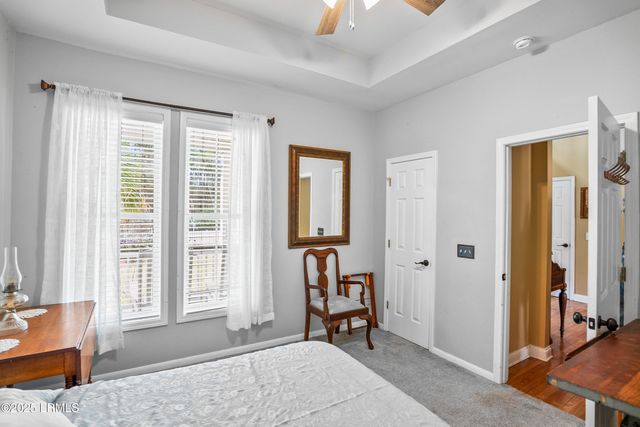 8 E River Drive, Beaufort, SC 29907