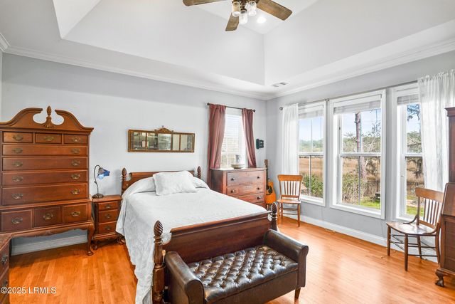 8 E River Drive, Beaufort, SC 29907