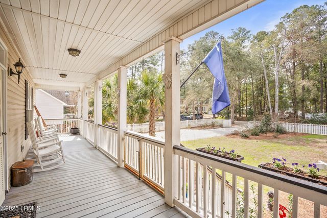 8 E River Drive, Beaufort, SC 29907