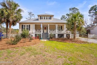 8 E River Drive, Beaufort, SC 29907