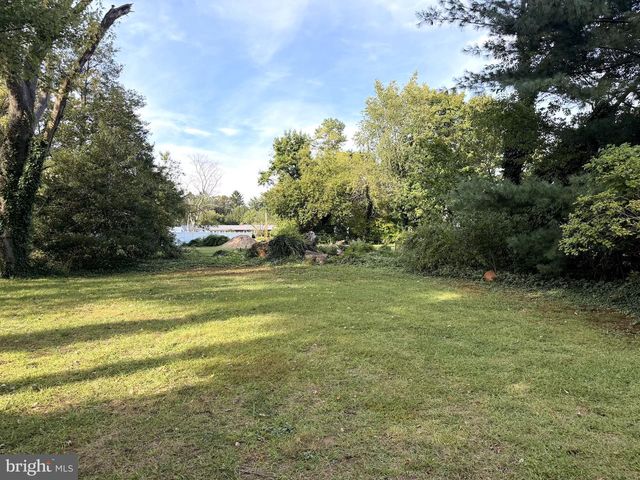 252 GREENVIEW DR, Dover, DE 19901