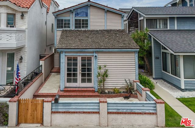 417 8th Street, Huntington Beach, CA 92648