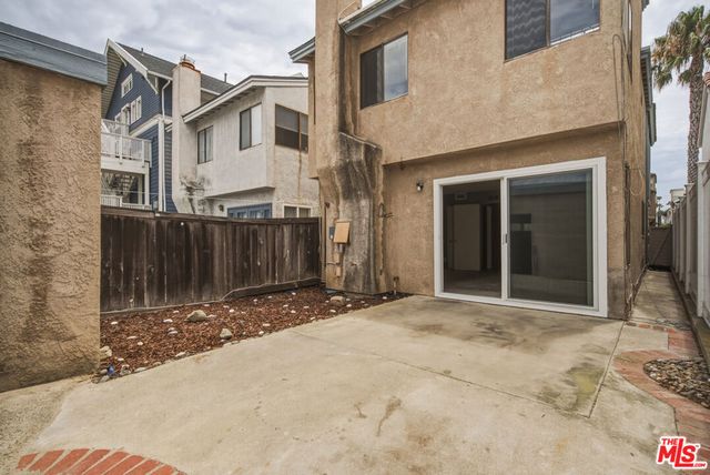 417 8th Street, Huntington Beach, CA 92648