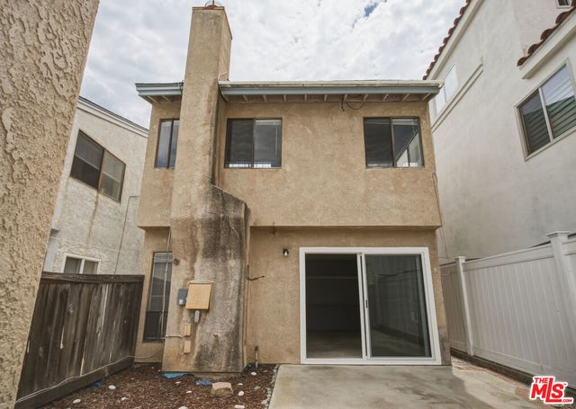 417 8th Street, Huntington Beach, CA 92648