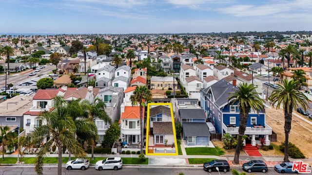 417 8th Street, Huntington Beach, CA 92648