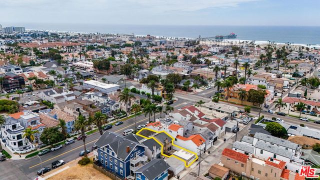 417 8th Street, Huntington Beach, CA 92648