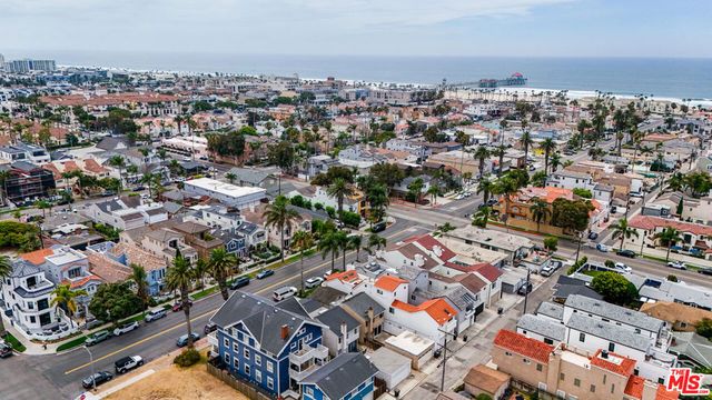 417 8th Street, Huntington Beach, CA 92648