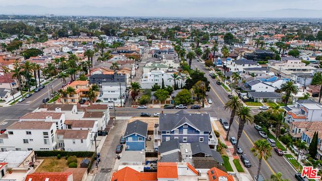 417 8th Street, Huntington Beach, CA 92648