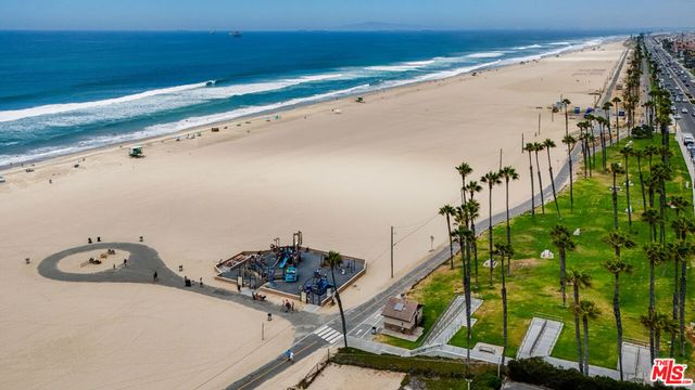 417 8th Street, Huntington Beach, CA 92648