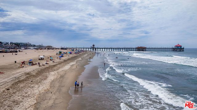 417 8th Street, Huntington Beach, CA 92648