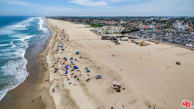 417 8th Street, Huntington Beach, CA 92648