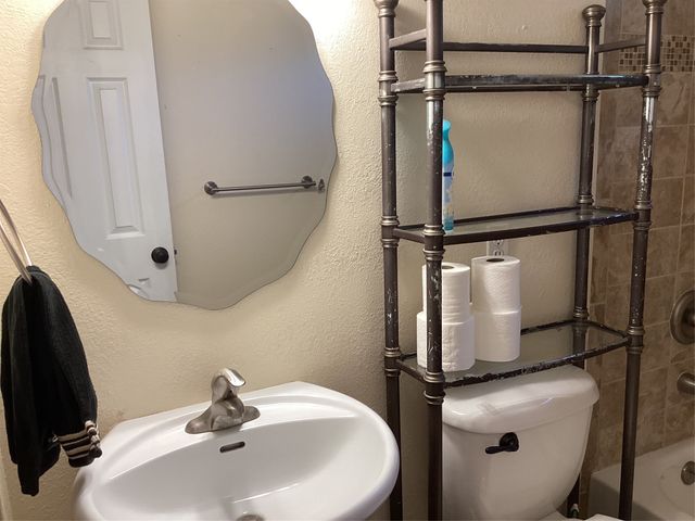 776 Ponderosa Drive, Hurst, TX 76053