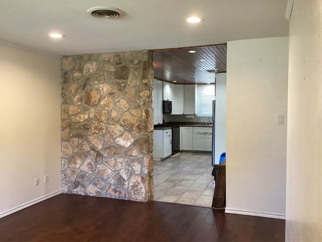 776 Ponderosa Drive, Hurst, TX 76053