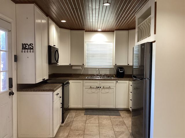 776 Ponderosa Drive, Hurst, TX 76053
