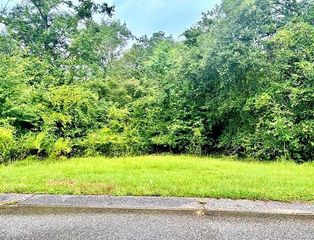 615 Saraland Avenue Extension, Saraland, AL 36571