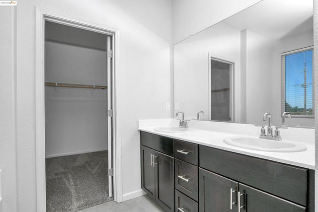 876 Diamante Way, Oakley, CA 94561