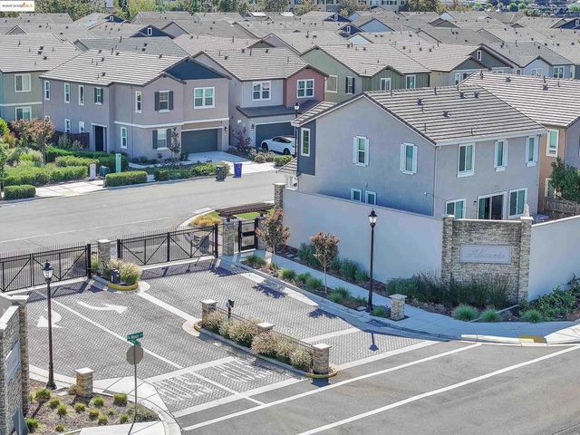 876 Diamante Way, Oakley, CA 94561