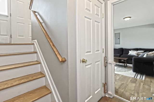 2 Cordone Circle, West Haven, CT 06516