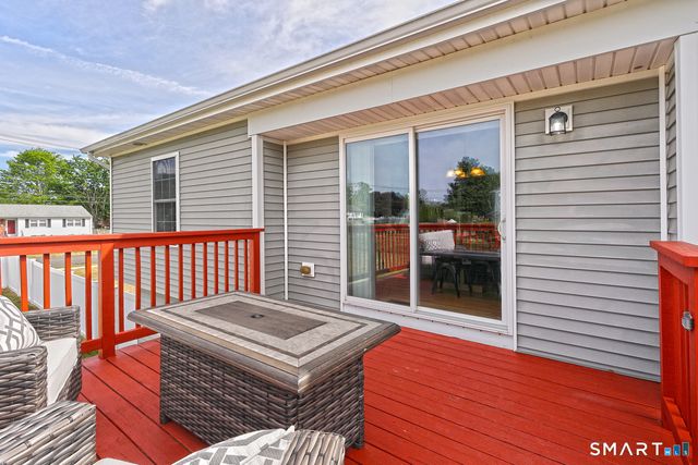 2 Cordone Circle, West Haven, CT 06516