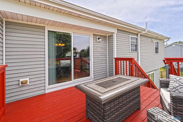 2 Cordone Circle, West Haven, CT 06516