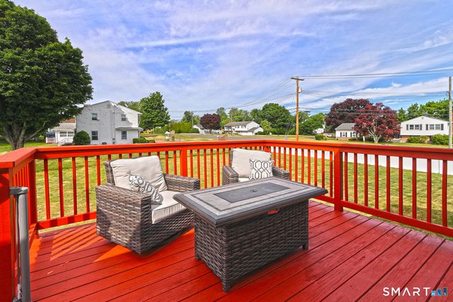2 Cordone Circle, West Haven, CT 06516