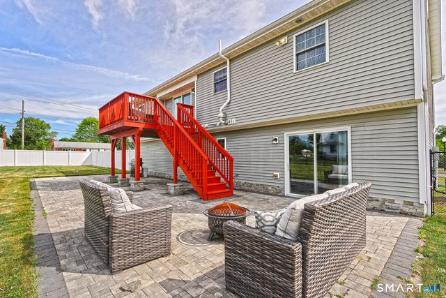 2 Cordone Circle, West Haven, CT 06516