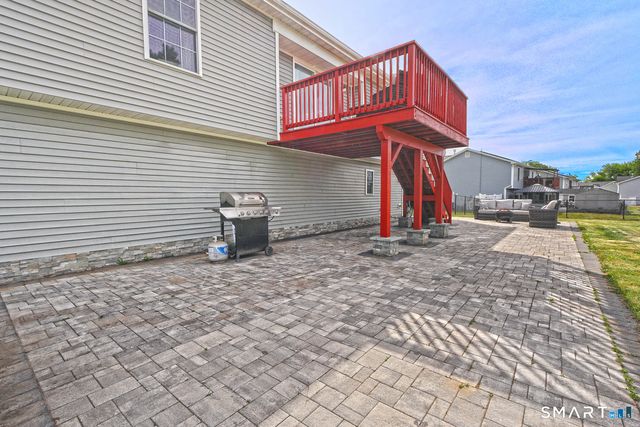 2 Cordone Circle, West Haven, CT 06516