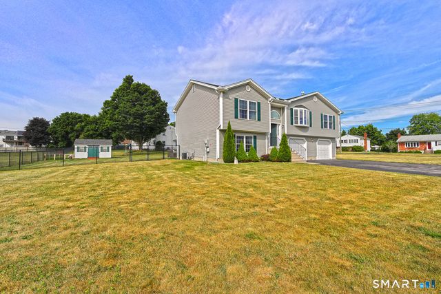 2 Cordone Circle, West Haven, CT 06516