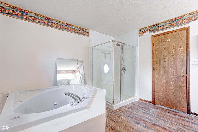 2100 Deer Lake Drive, Martinsville, IN 46151