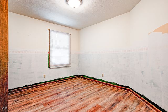 2100 Deer Lake Drive, Martinsville, IN 46151