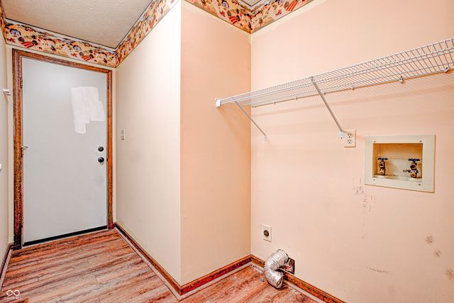 2100 Deer Lake Drive, Martinsville, IN 46151