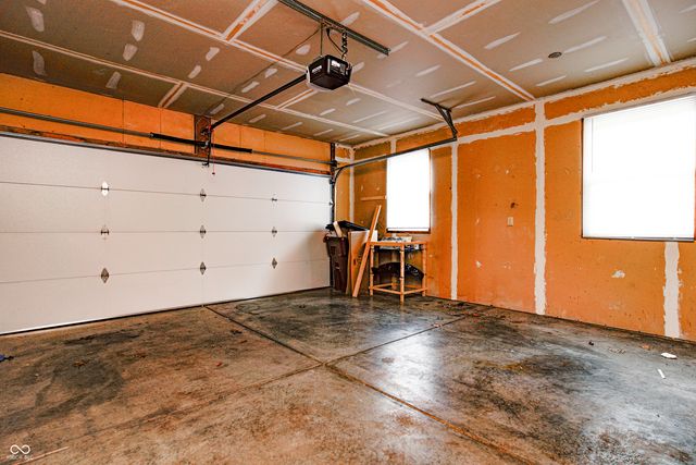 2100 Deer Lake Drive, Martinsville, IN 46151
