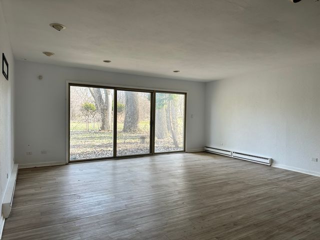 2507 Lincoln Avenue, Long Grove, IL 60047