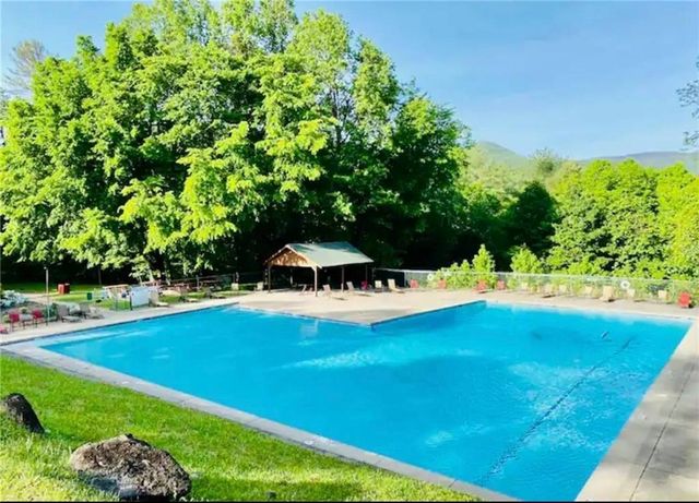 276 Pine Ridge Road, Ellijay, GA 30536