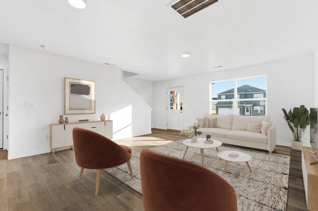 1755 N Boxwood Court, Brookline, MO 65619