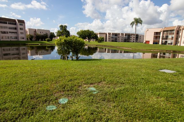 10100 NW 30th Court 107, Sunrise, FL 33322