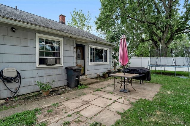 26 Siberling Drive, Cheektowaga, NY 14225