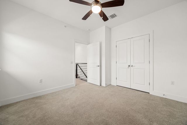 2409 Simond Ave E, Austin, TX 78723