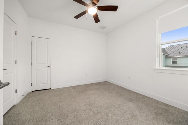 2409 Simond Ave E, Austin, TX 78723